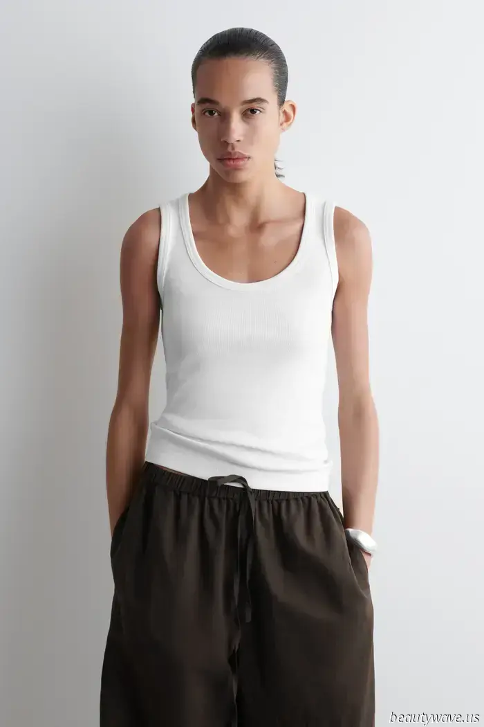 I Recently Tried On 4 Pairs of COS Linen Trousers That Are Essential for Your Summer Wardrobe.
