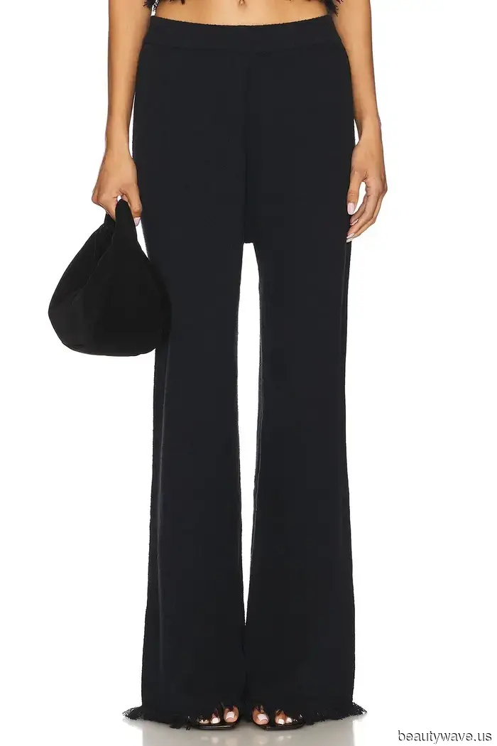 De repente, cada chica It está usando esta tendencia de pantalones pulidos en el aeropuerto en lugar de pantalones de chándal.