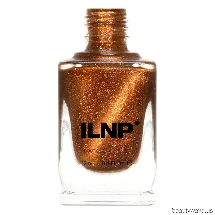 15 Dark Academia-Inspired Nail Designs That Bring to Mind Dusty Leather Volumes, Hidden Societies, and Multiple Plaid Patterns