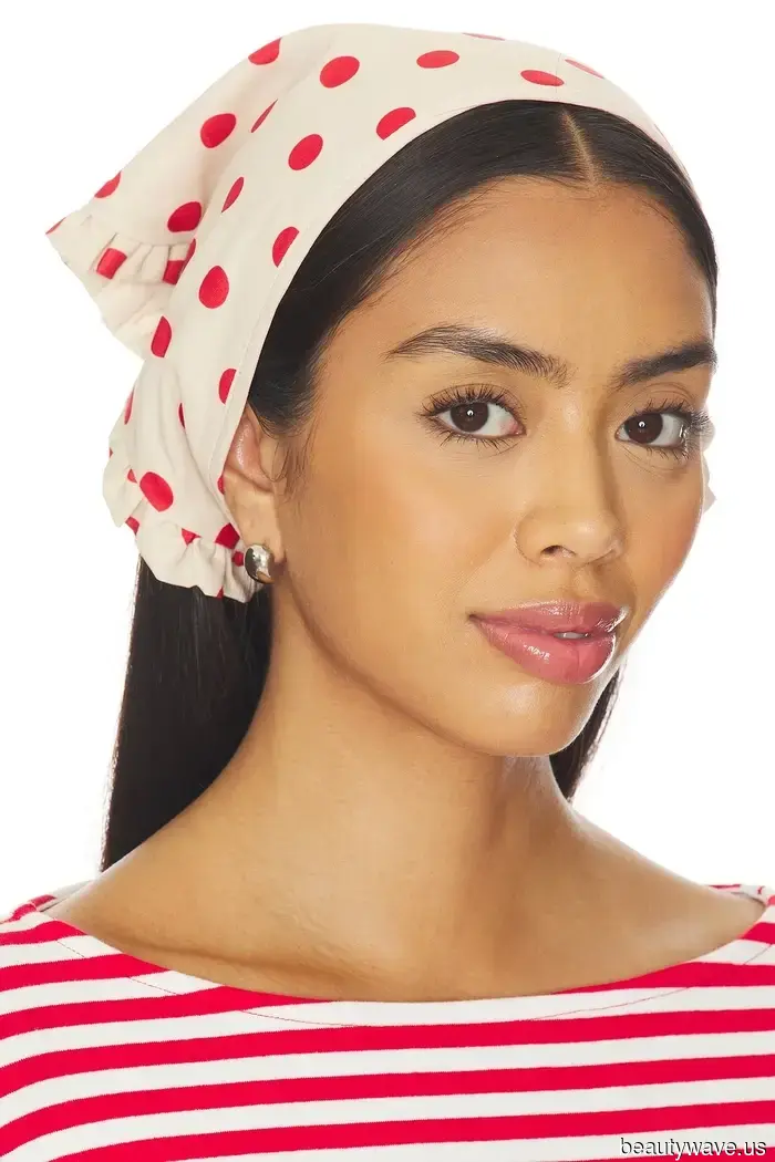 Der urlaubsbereite Druck, der in dieser Saison leise die Kleiderschränke der Modeleute erobert.