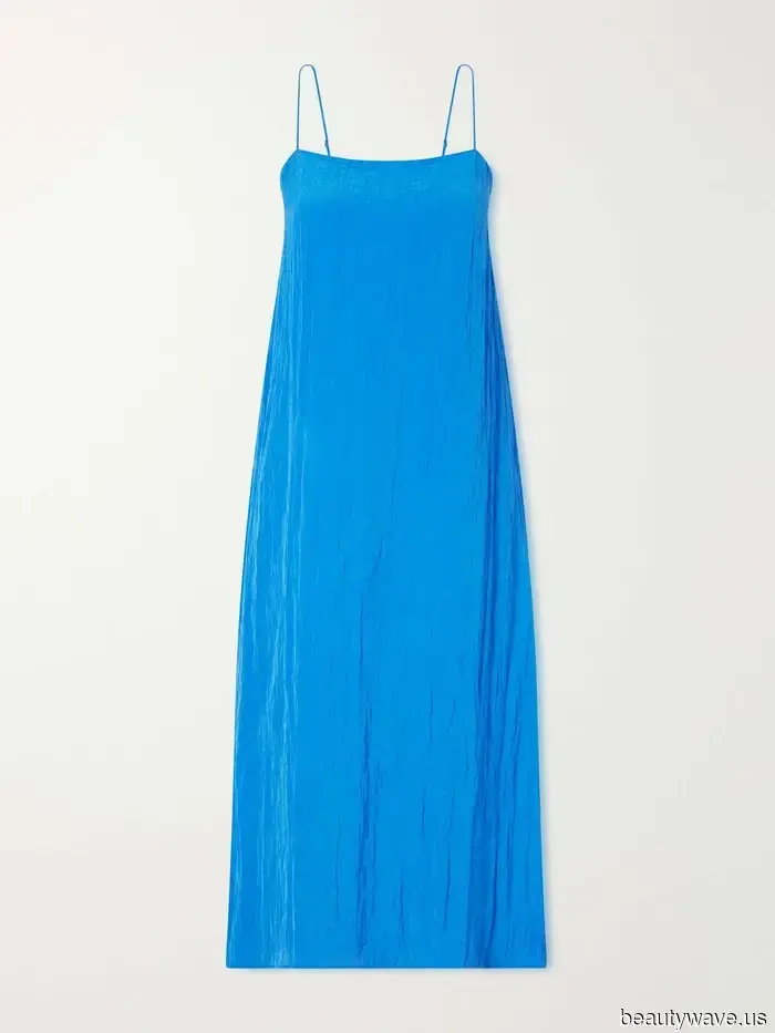 I Discovered It: The Subtle Elegance of the Ultra-Minimal Dress That Stylish Women Across Europe Can't Get Enough Of