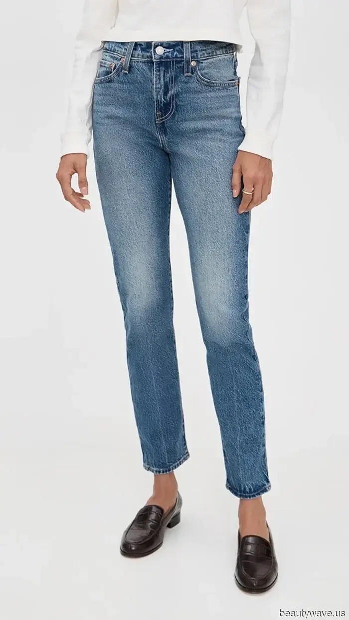 No, Not Loafers—Every Stylish Individual in NYC Is Choosing Cigarette Jeans Paired with These Timeless Flats Instead.