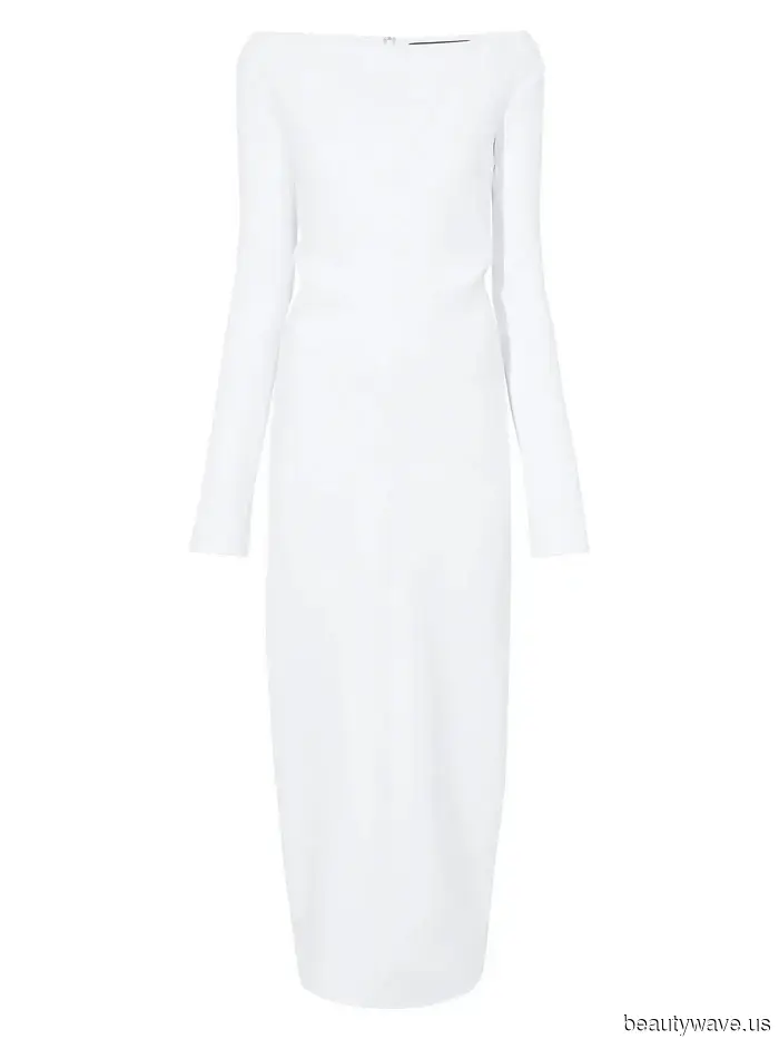 Gwyneth Paltrow recently embodied the style of Carolyn Bessette Kennedy, but replaced her '90s sandals with *this* shoe trend.