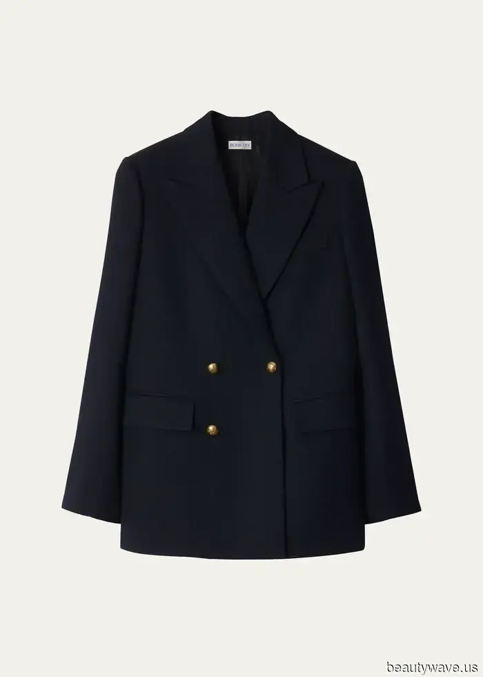 These Jacket Trends Will Become a Definitive Status Symbol in 2026