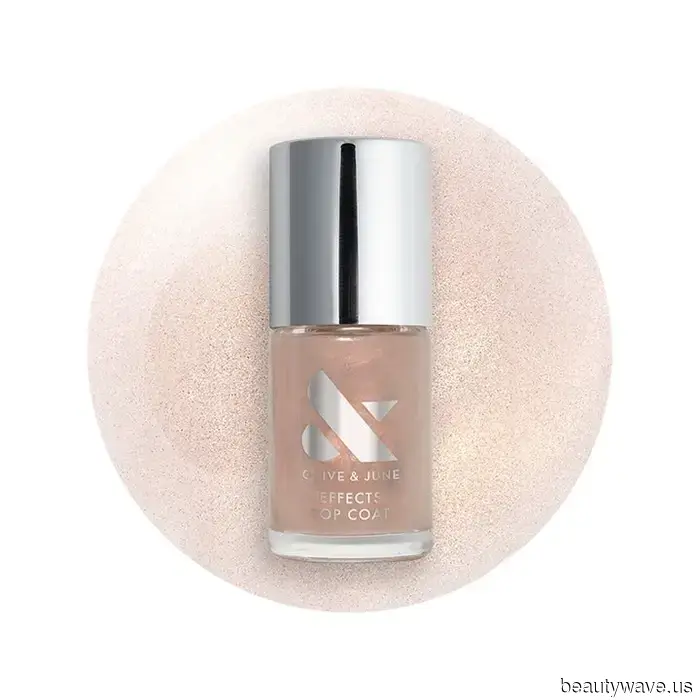 &ldquo;Così Bella&mdash;Come la Luce delle Candele&rdquo;: Le Manicure Celebrità Non Possono Fare a Meno delle Unghie Tostate Questo Autunno