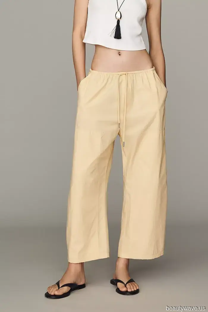 Das Tragen von Cropped-Hosen am Flughafen ist zurück, besonders dieser spezielle Cool-Girl-Trend.