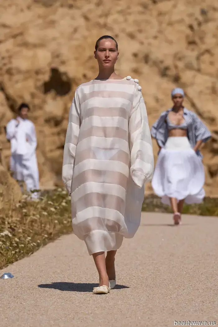 Die #1 Methode, wie Modeleute Röcke im Jahr 2027 stylen werden, laut der Jacquemus-Show