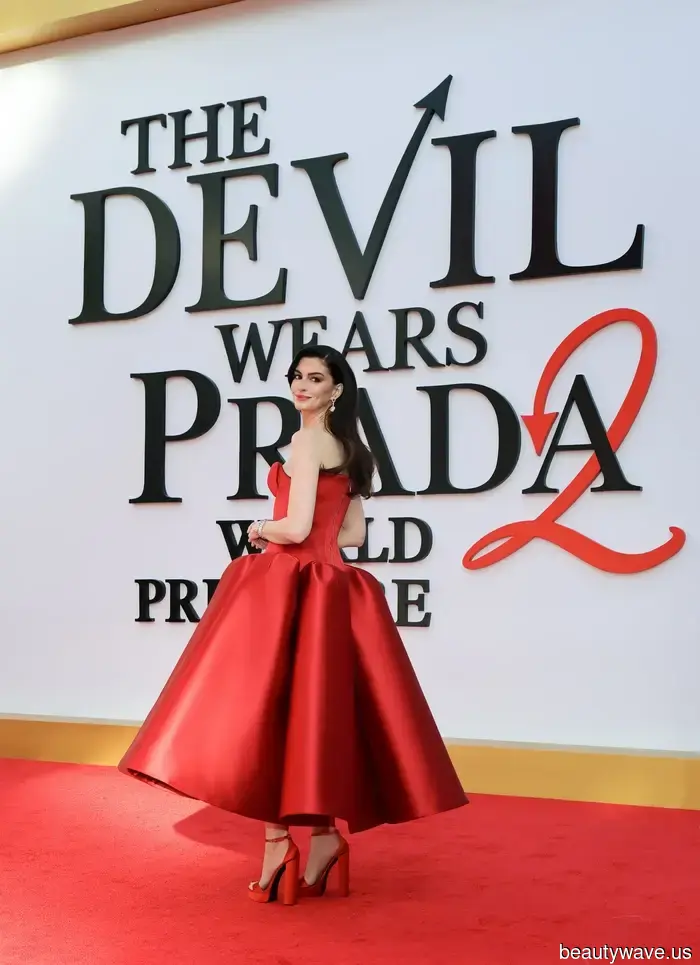 Anne Hathaway's stylist reveals how she assembled the outfits for The Devil Wears Prada 2 press tour.