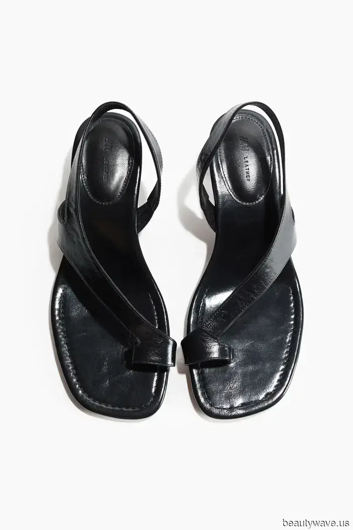 Pause the Flip-Flops, Rosie Huntington-Whiteley Has Just Made an Appearance in a Subtle Sandal Style.