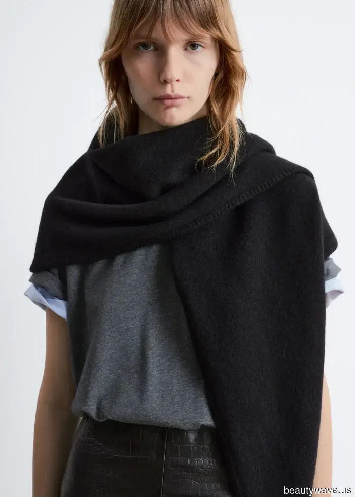 Le persone di moda stanno già indossando queste 5 tendenze di accessori autunnali 2025 che migliorano l'outfit in ripetizione.