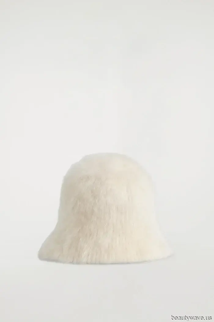 27 Cozy Autumn Accessories I'd Sport at All the Trendiest Spots in NYC