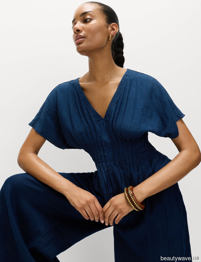 Improvvisamente, ogni donna elegante indossa i chic pantaloni in lino di M&S&mdash;ma non rimarranno in stock per…
