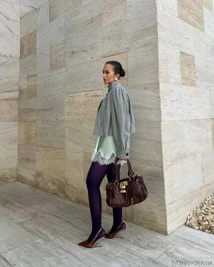 Alle coolsten Mädchen, denen ich folge, tragen diesen "veralteten" Schuhtrend mit Jeans, Kleidern und Röcken.