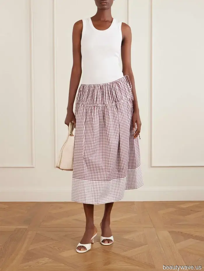 Seen in Paris and London: The Print Trend Replacing Polka Dots This Summer