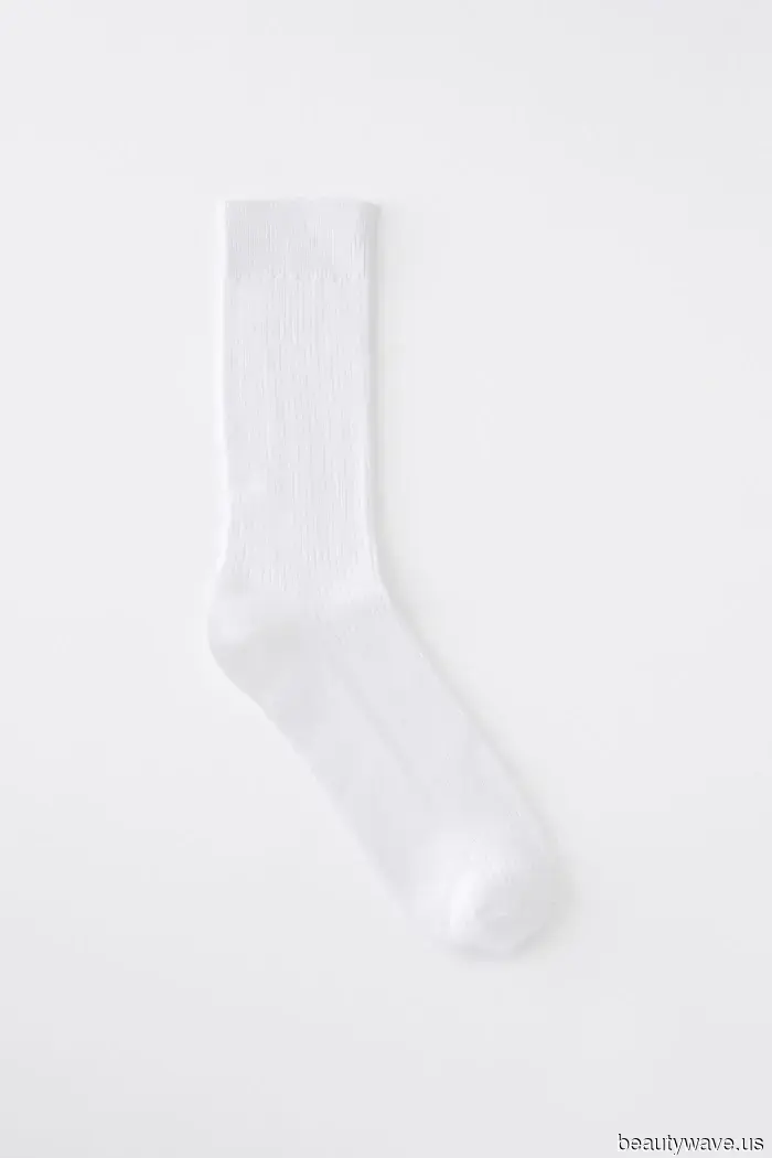 Ich bin in meiner sportlichen Mädchen-Ära und es hat tatsächlich meinen Kleiderschrank cooler gemacht&mdash;diese 30 Teile sind der Beweis.