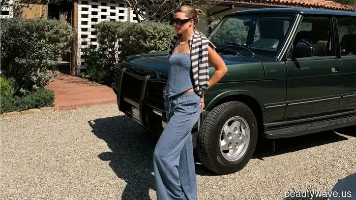 If you want your flip-flops to appear more sophisticated, skip the linen trousers and choose this pant trend instead.