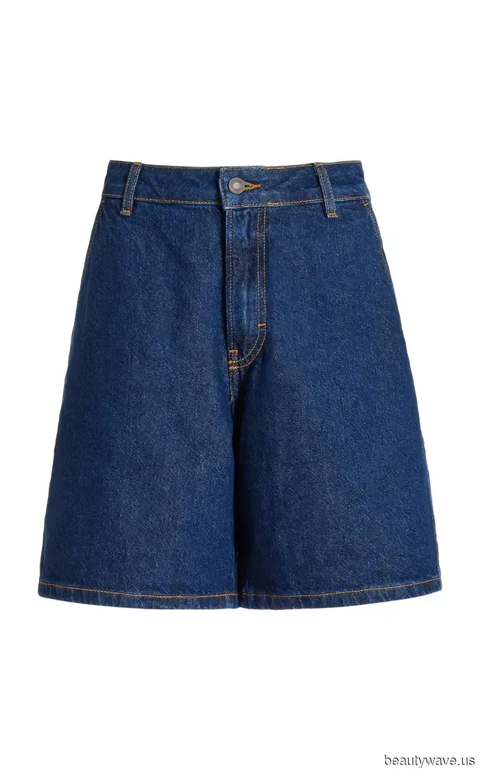 Доставка из Парижа: Все отказываются от сандалий, чтобы носить эти гораздо более стильные туфли с шортами