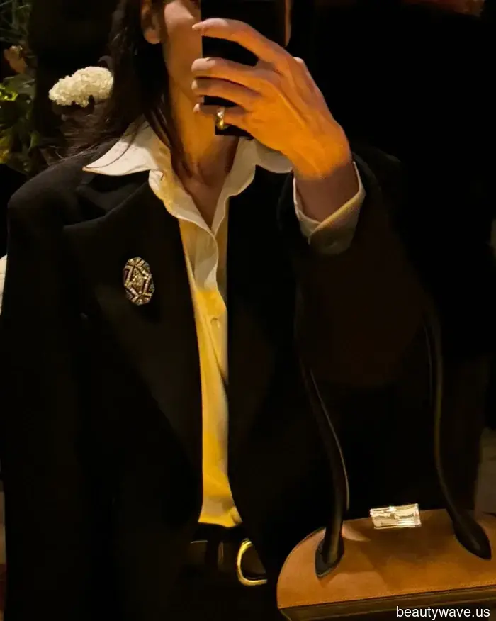 Lo siento, Aretes Declarativos&mdash;Este Es el Accesorio Que Hace Que los Conjuntos de Fiesta Se Vean Más Elegantes