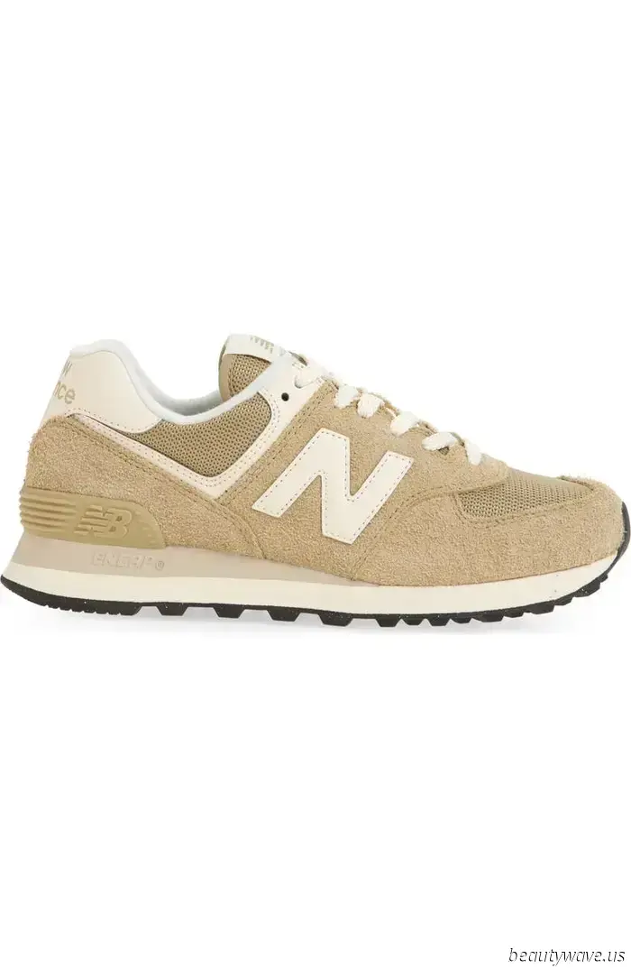 Le sneakers sono i veri protagonisti della vendita di anniversario Nordstrom—questi 29 modelli alla moda sono la prova