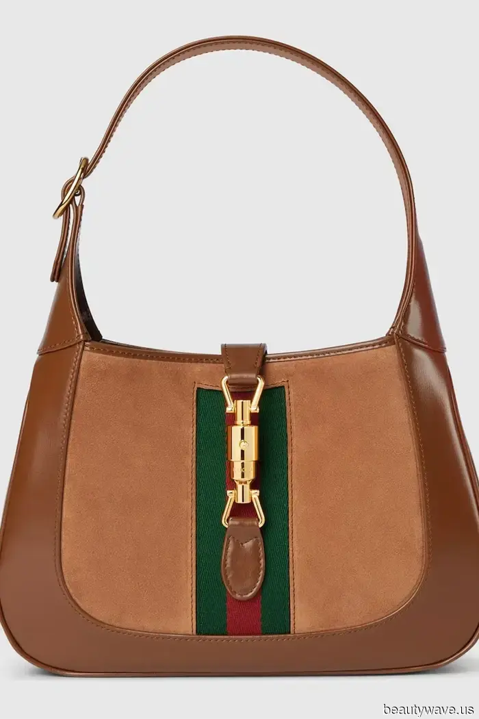 It’s Official: Women from France, Scandinavia, and Italy Favor This One Color to Appear Wealthy.