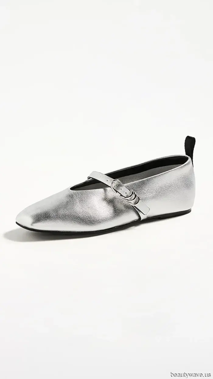 If you purchase just one pair of shoes before September, let it be this stylish flat.