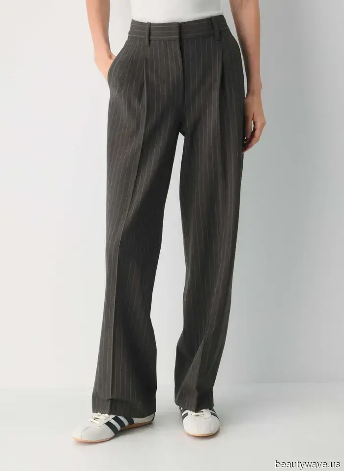 Если вы хотите более элегантные наряды с футболками, носите этот тренд жакетов, который любят миллениалы, но ненавидит поколение Z.