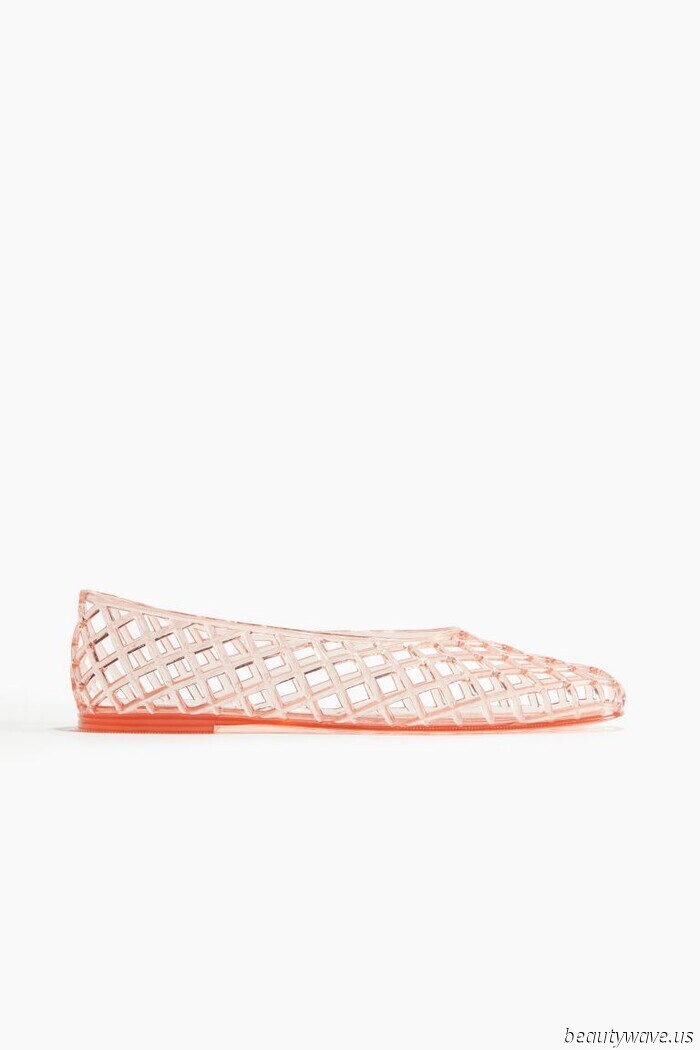 Not a Ballerina, Not a Sandal: If You're Sporting This Particular Flat-Shoe Trend, I'm Aware You Possess Great Style.