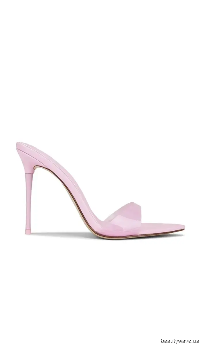 Esta es, con mucho, la tendencia de zapatos más sexy para usar con jeans en este momento.