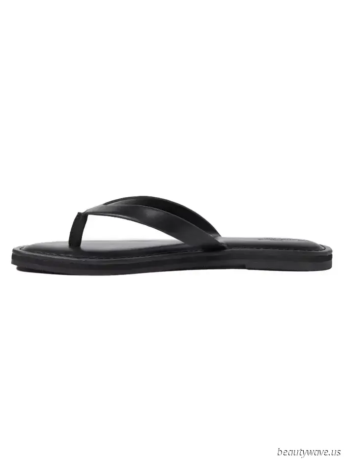 Tenere le scarpe da ginnastica: * Questo * È l'elegante tendenza scarpa moda persone indossano con leggings per Pilates