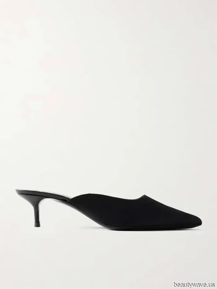 Nicht Ballerinas&mdash;Jennifer Lawrence hat ihr LBD mit einem noch eleganteren Schuh gestylt