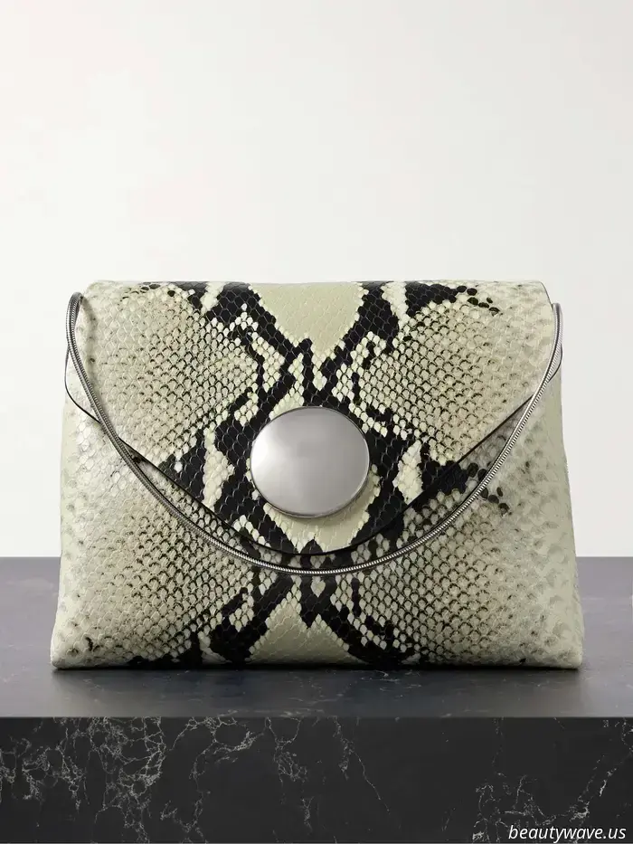 The Top 5 Handbag Trends This Summer Are Unexpectedly Classic