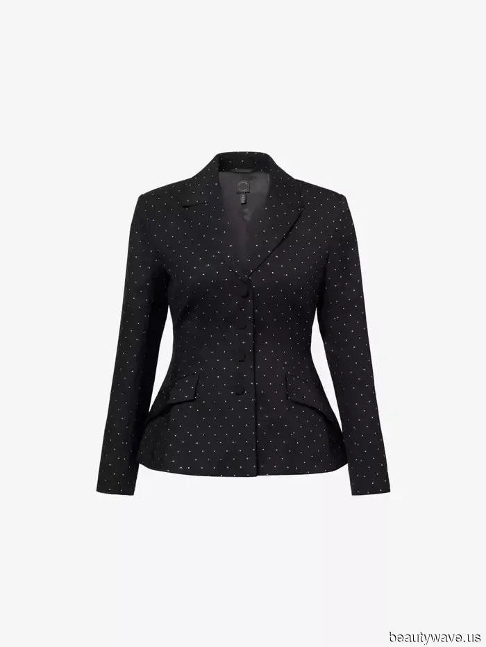 Apologies to My Denim Jacket—Fashion Enthusiasts Everywhere Are Opting for This Trending Spring Style Instead.