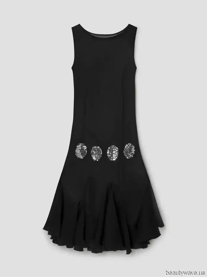 Forget Floral Dresses—8 Alternative Outfits for Wedding Guests to Wear in 2026