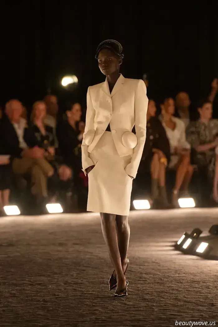 Daniel Roseberry showcased a real-life Schiaparelli fantasy to combat the current trend of sloppiness.