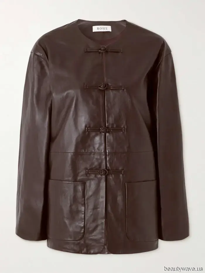 7 Chic Jackets That Fashion Enthusiasts Will Pair With Their Favorite Jeans This Winter