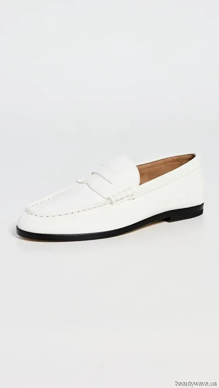 This One Footwear Trend Is Subtly Taking Over Sneakers This Spring