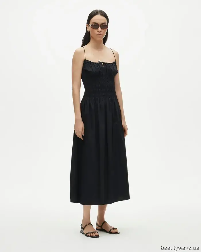 Sandals! Dresses! Shorts! These 30 Stylish Early Summer Discoveries Are Ready to Define Your New Style.