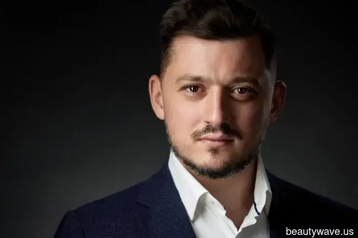 Cómo un líder puede aumentar su influencia en el equipo: Artem Bogdashin sobre las herramientas modernas de liderazgo en el pódcast "Protocolo de desacuerdos"