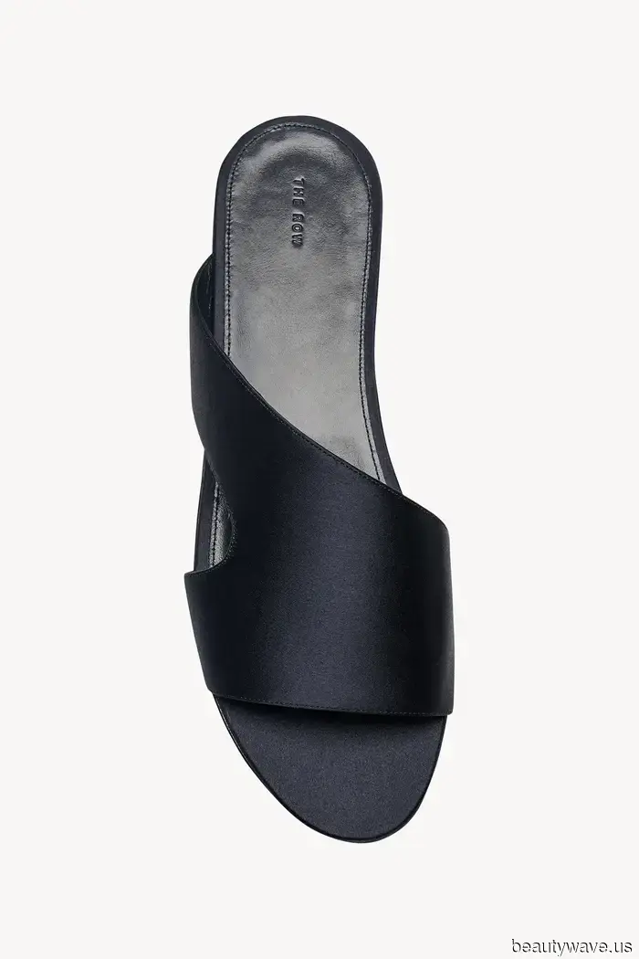 I'm a Shopping Director, and I really need you to check out these 32 incredibly stylish items.