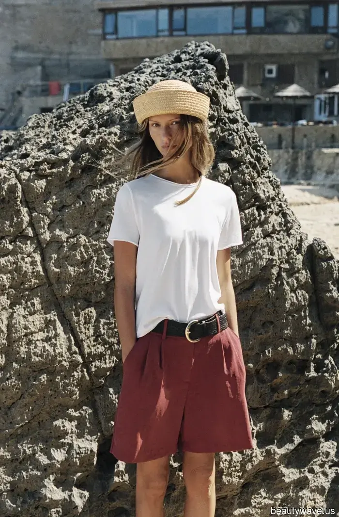It’s officially too warm for jeans—here’s the classic trouser trend I’m pairing with blouses and…