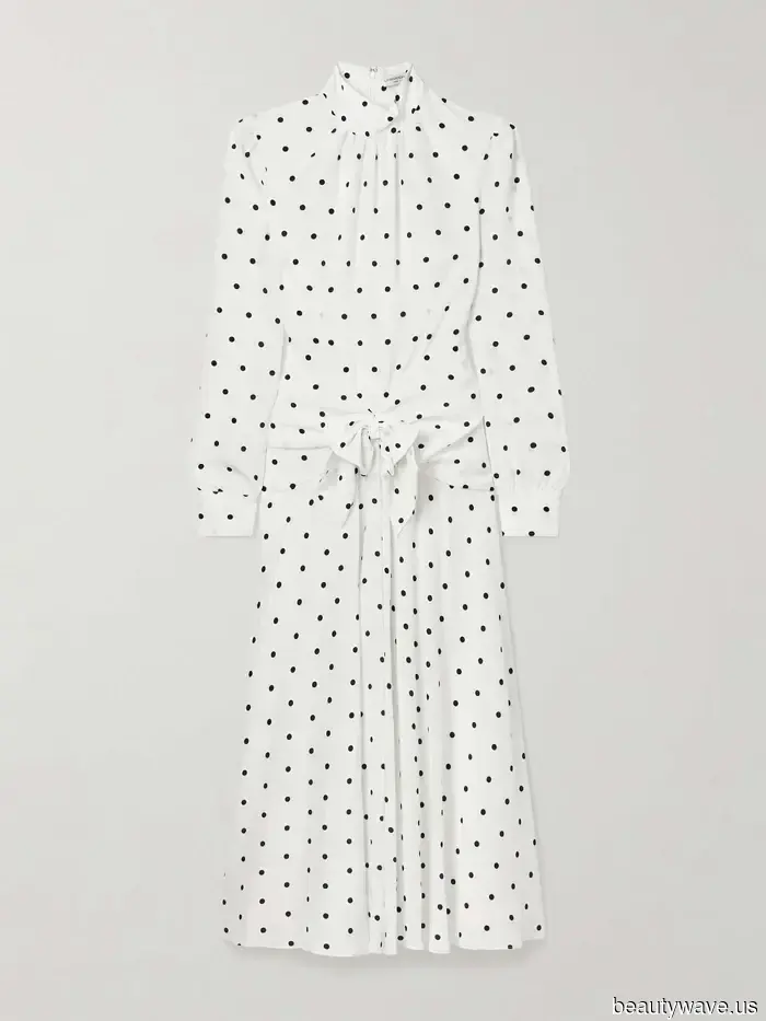 Non chiedermi come, ma indossare abiti a pois con questo stile di scarpe ti fa sembrare ricca come un'ereditiera.