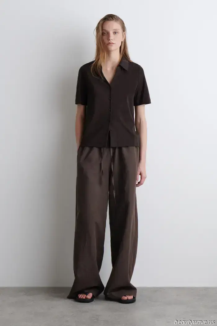 I Recently Tried On 4 Pairs of COS Linen Trousers That Are Essential for Your Summer Wardrobe.