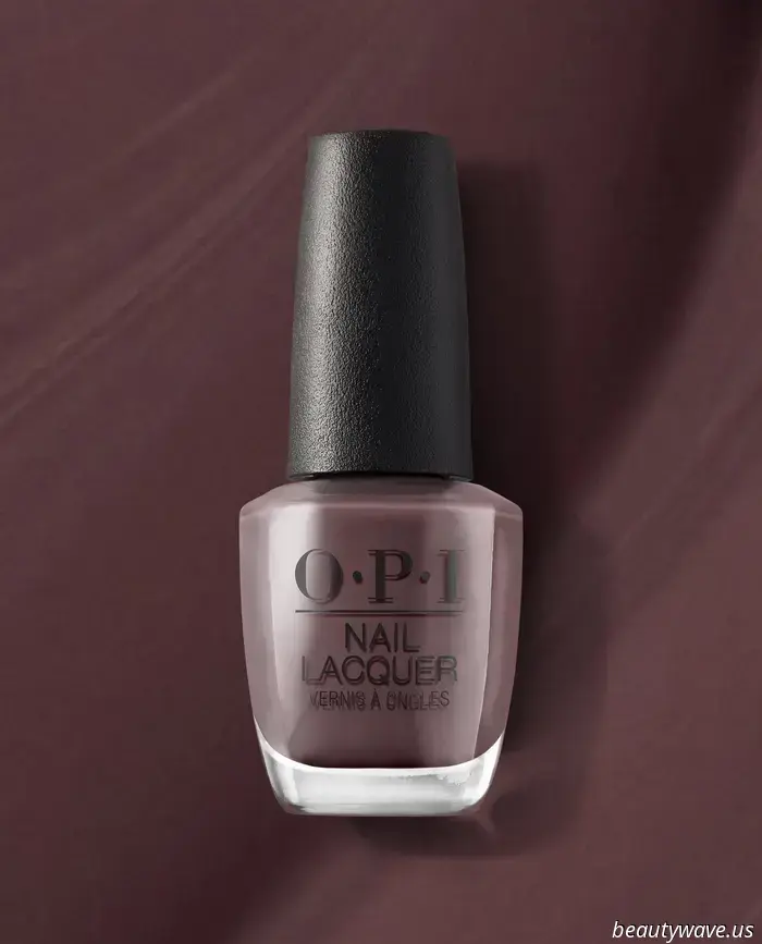 Moody, Sweet, and Luxurious-Looking—Rum-Raisin Nail Trends Are Set to Be Popular This Autumn