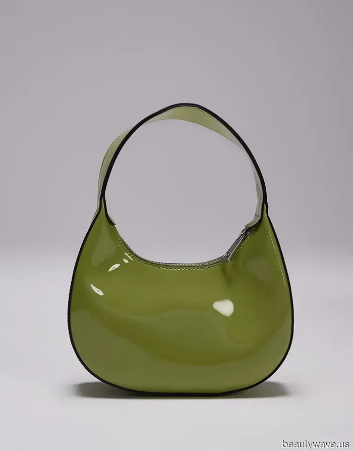 The Runway Has Spoken: Here Are the 5 Handbag Color Trends That Will Lead This Summer.