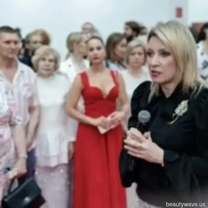 Maria Zakharova, Evgeny Margulis, Vladislav Lisovets, Elena Kuletskaya, Igor Gulyaev, and many others at the opening of the International Festival of Contemporary Art "Traditions and Modernity" at the Gostiny Dvor in Moscow.