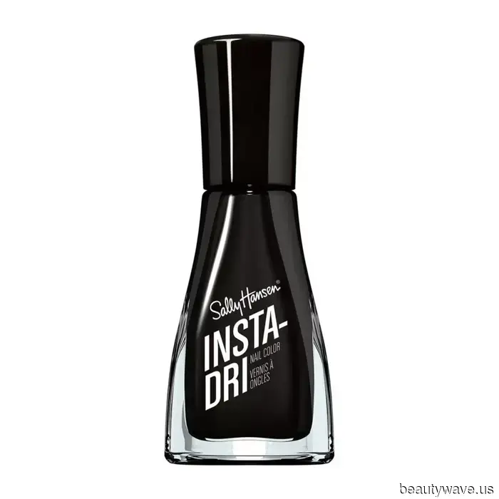 Nicht Pastellfarben&mdash;Modeinsider tragen diesen unerwarteten Nageltrend im April