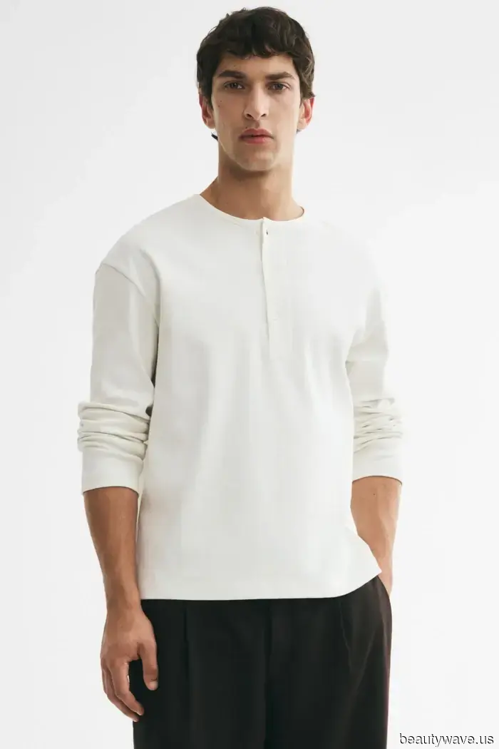 Todos estamos de acuerdo, entonces&mdash;Esta blusa sin complicaciones es la forma fácil de elevar tus looks de nueva temporada.