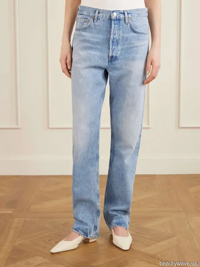 Light-wash jeans were a prominent feature at the Dior show—these shoes will give them a stylish touch for 2026.