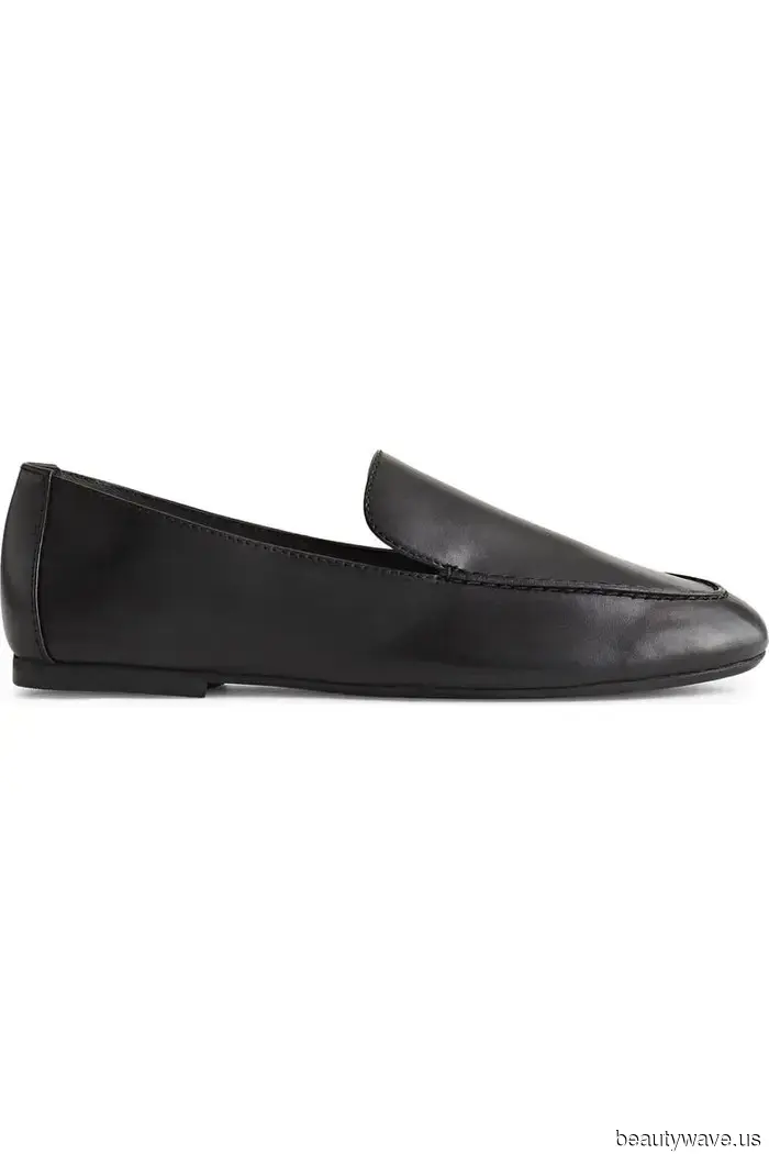 Wie sich herausstellt, sieht der Rocktrend, den jeder besitzt, mit diesen klassischen flachen Schuhen brandneu aus.