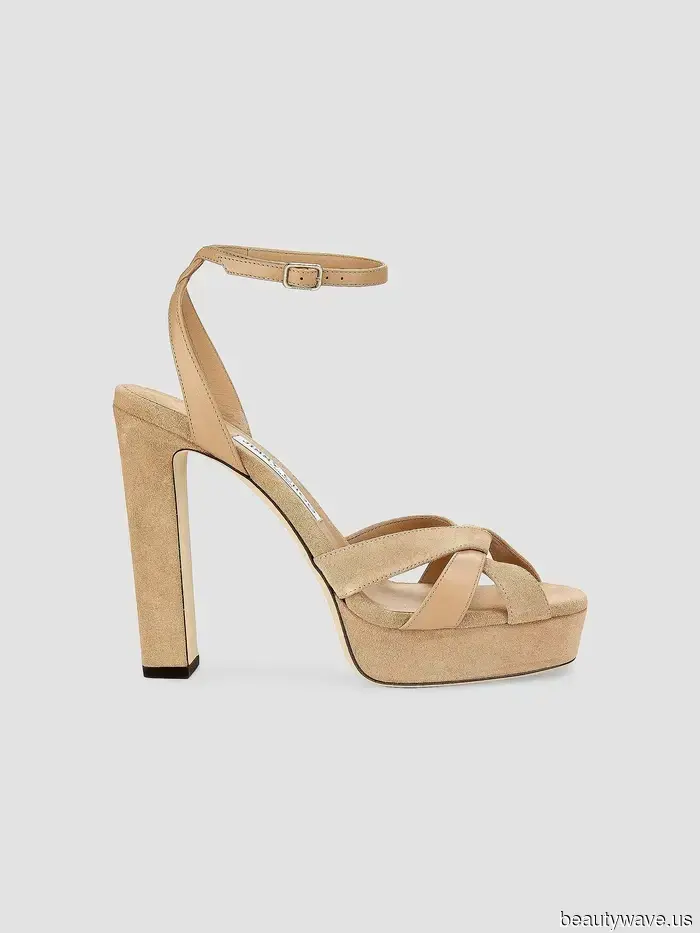 Si quieres lucir rica en un vestido maxi a los 50, J.Lo acaba de usar la tendencia de zapatos que funciona cada vez.